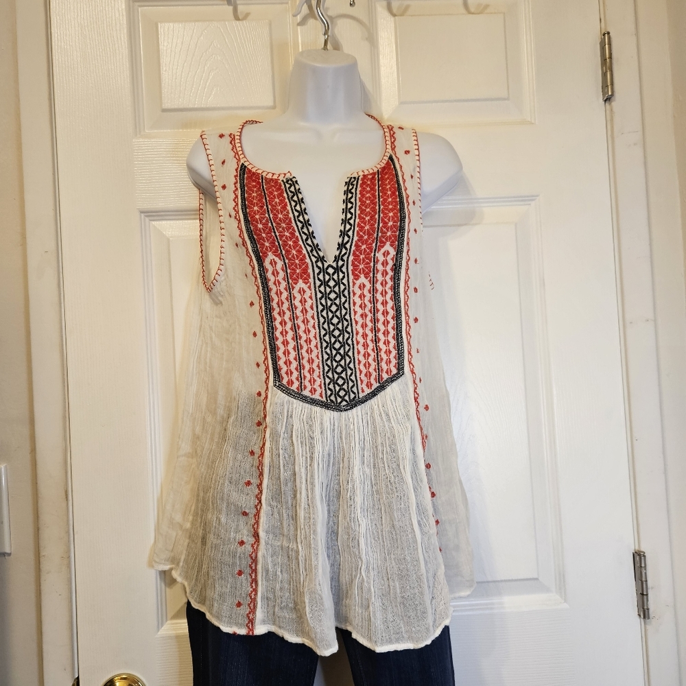 Lucky brand - Women's Embroided blouse-size M